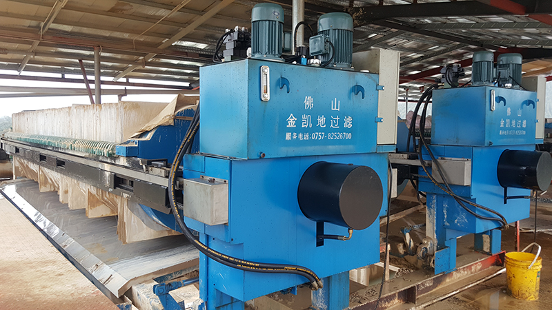 廂式污泥壓濾機濾板損壞原因分析