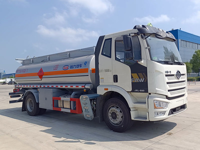 程力牌解放J6L單橋國六12.7方加油車水泥車 高效環保的專用運輸解決方案